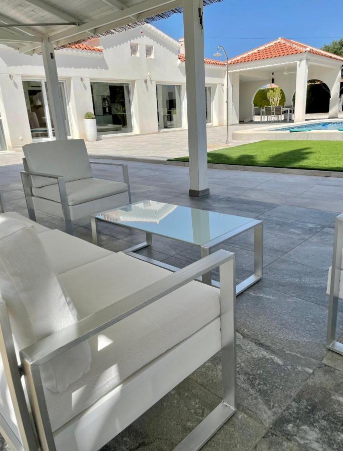 Villa Pyeranch ตอร์เรเวียคา ภายนอก รูปภาพ