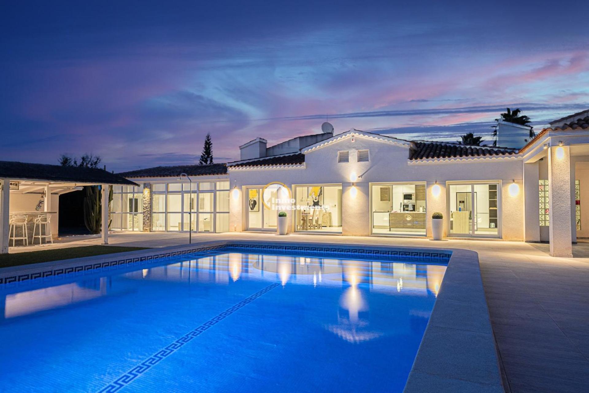 Villa Pyeranch ตอร์เรเวียคา ภายนอก รูปภาพ